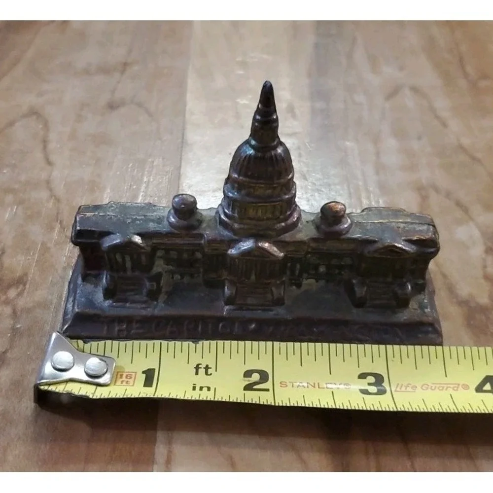 Vintage Bronze Paperweight The Capitol Building Washington DC Souvenir Trinket‎